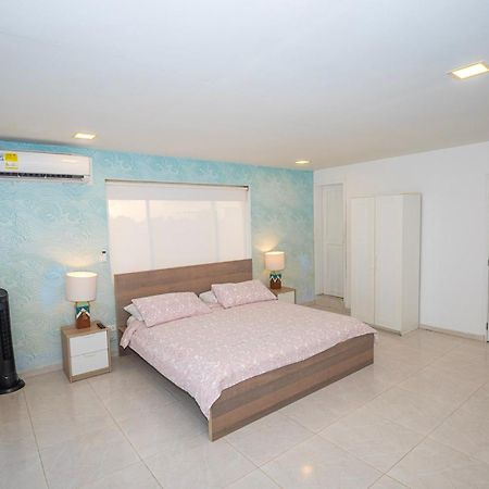 By The Sea Guest House San Andrés 外观 照片